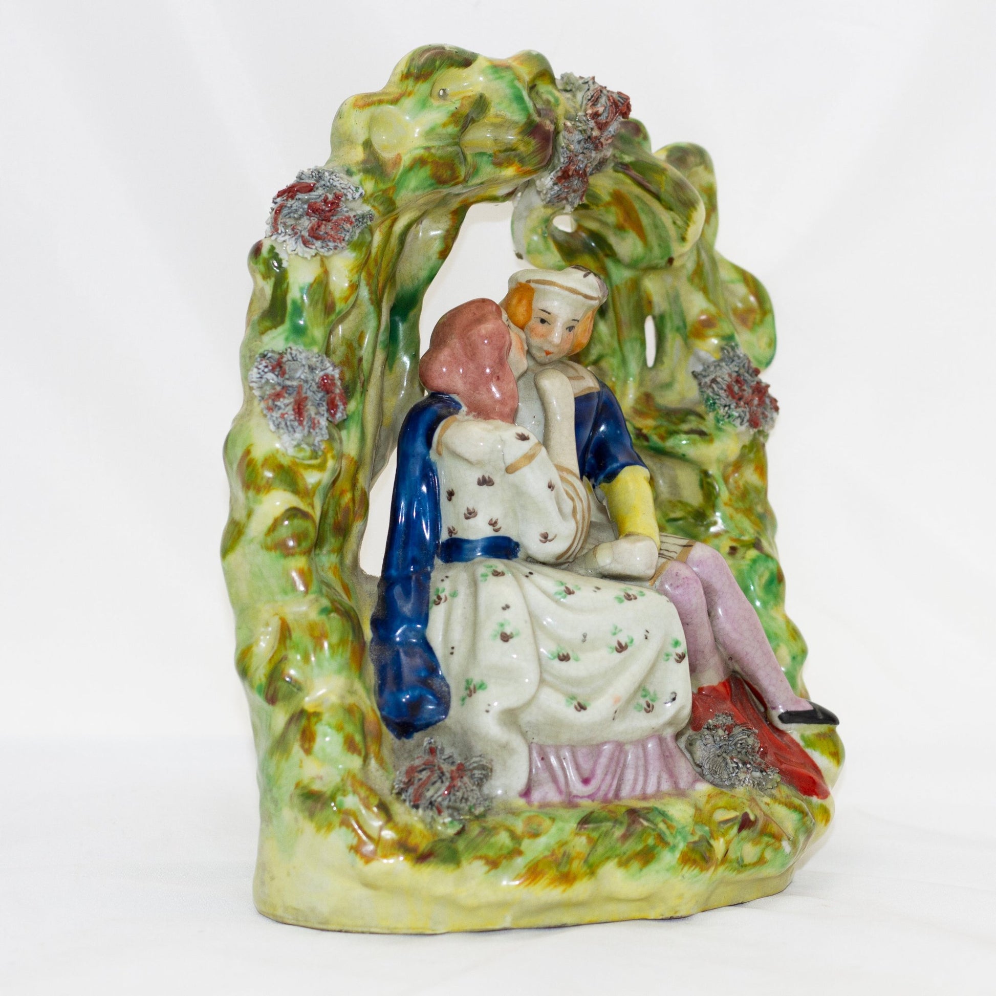 Staffordshire Style Romantic COUPLE IN THE GARDEN Pottery Figurine