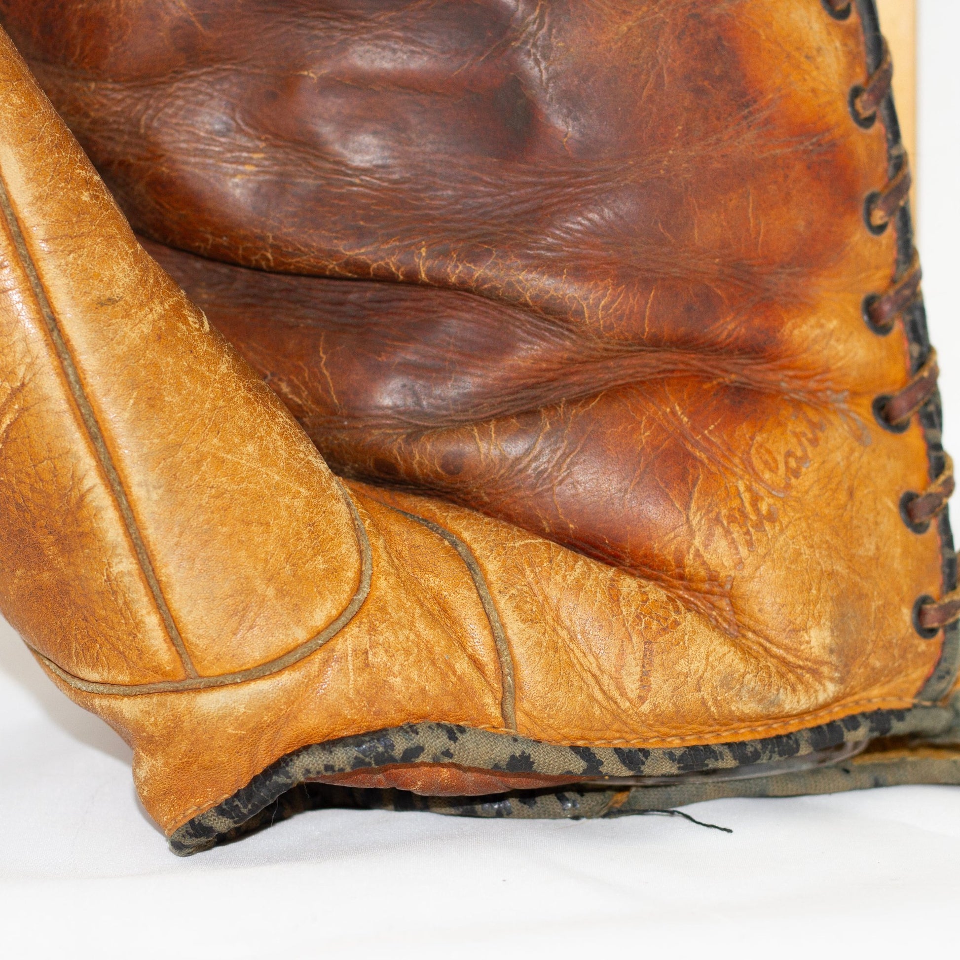 John J. McCarthy A.J. REACH Baseball Glove #261 Patent Pending Circa 1930s