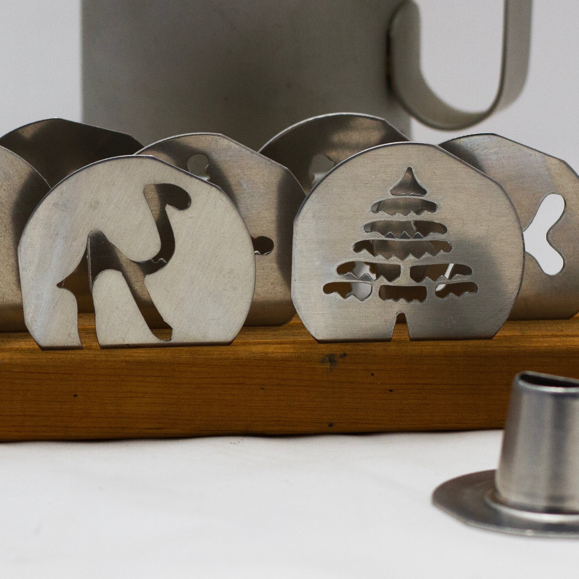 MIRRO Finest Aluminum COOKY & PASTRY PRESS with 12 Discs Original Box & Recipe Booklet Circa 1950