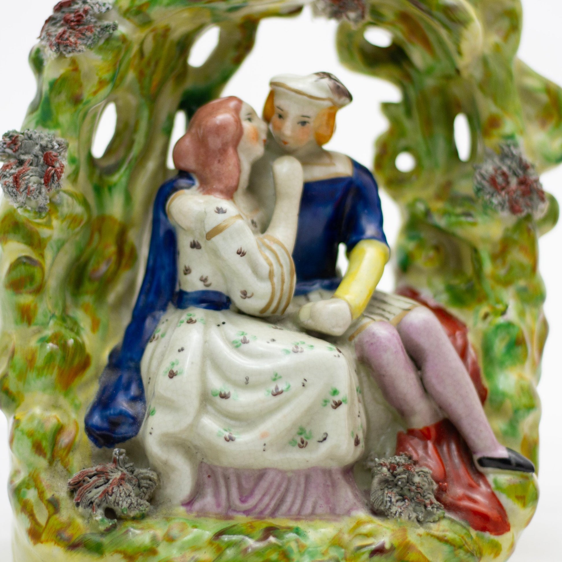 Staffordshire Style Romantic COUPLE IN THE GARDEN Pottery Figurine