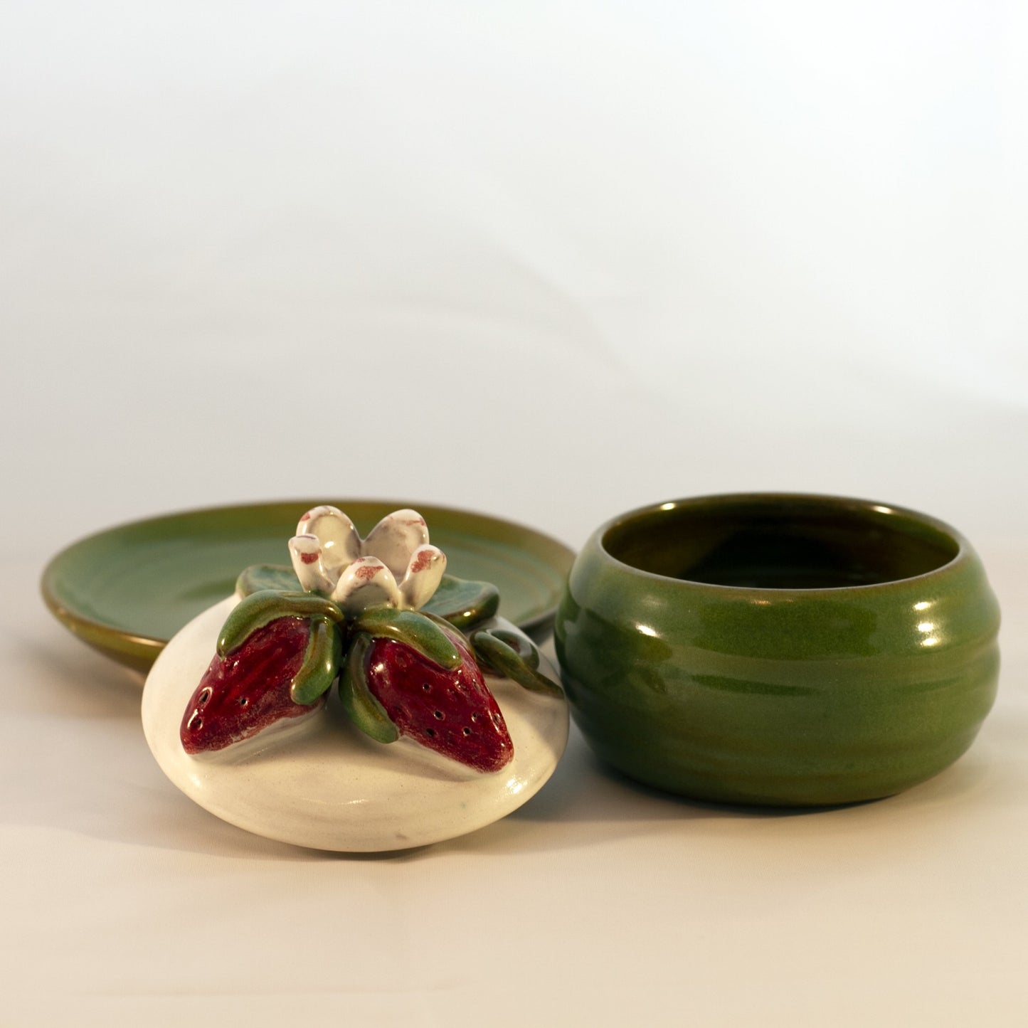 Rackliffe Pottery COVERED JELLY SET with STRAWBERRY LID Circa 1980s