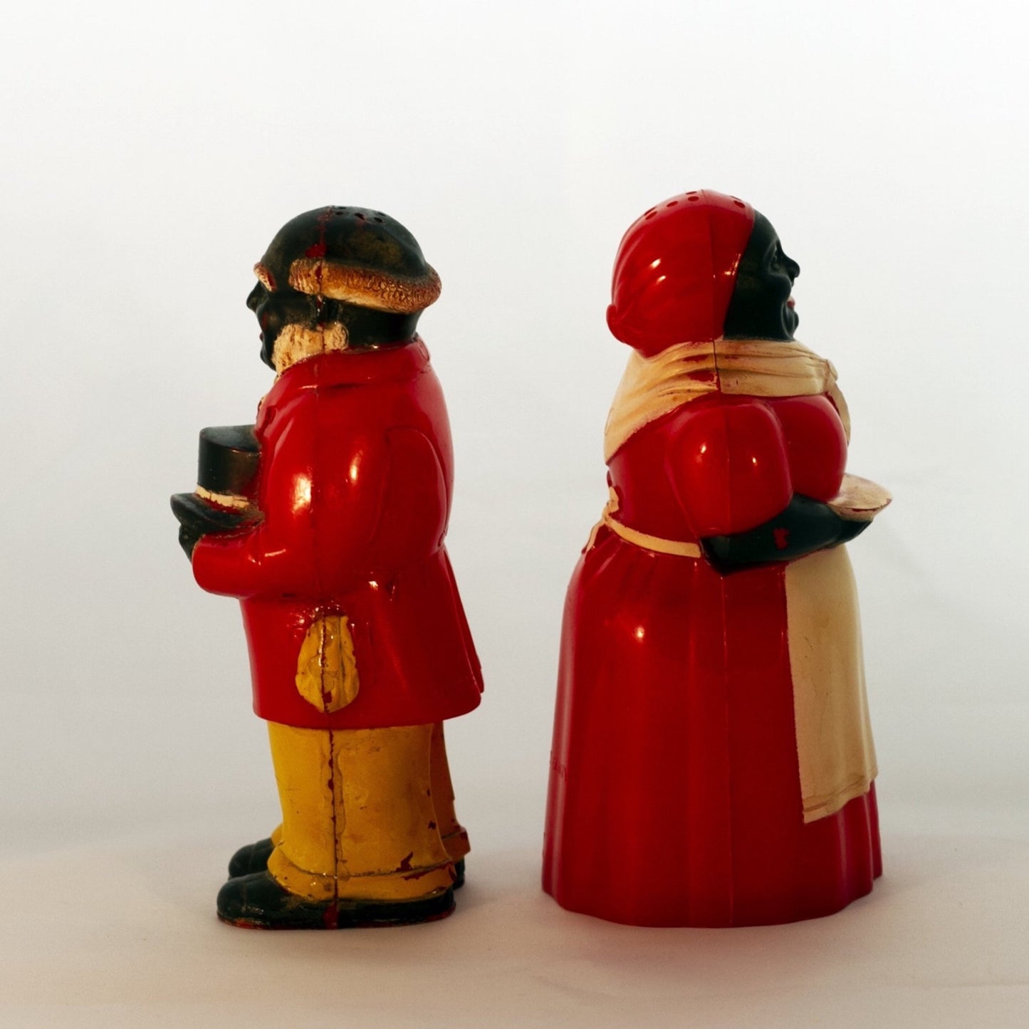 Black Americana Molded Hard Plastic 1940s JEMIMA & MOSE SHAKERS 5” Made by F & F Mold and Die Works