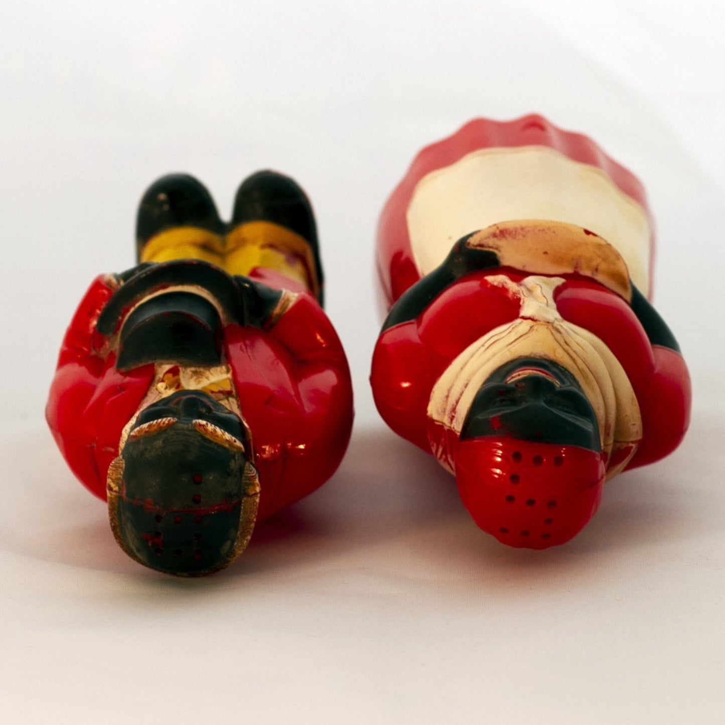 Black Americana Molded Hard Plastic 1940s JEMIMA & MOSE SHAKERS 5” Made by F & F Mold and Die Works