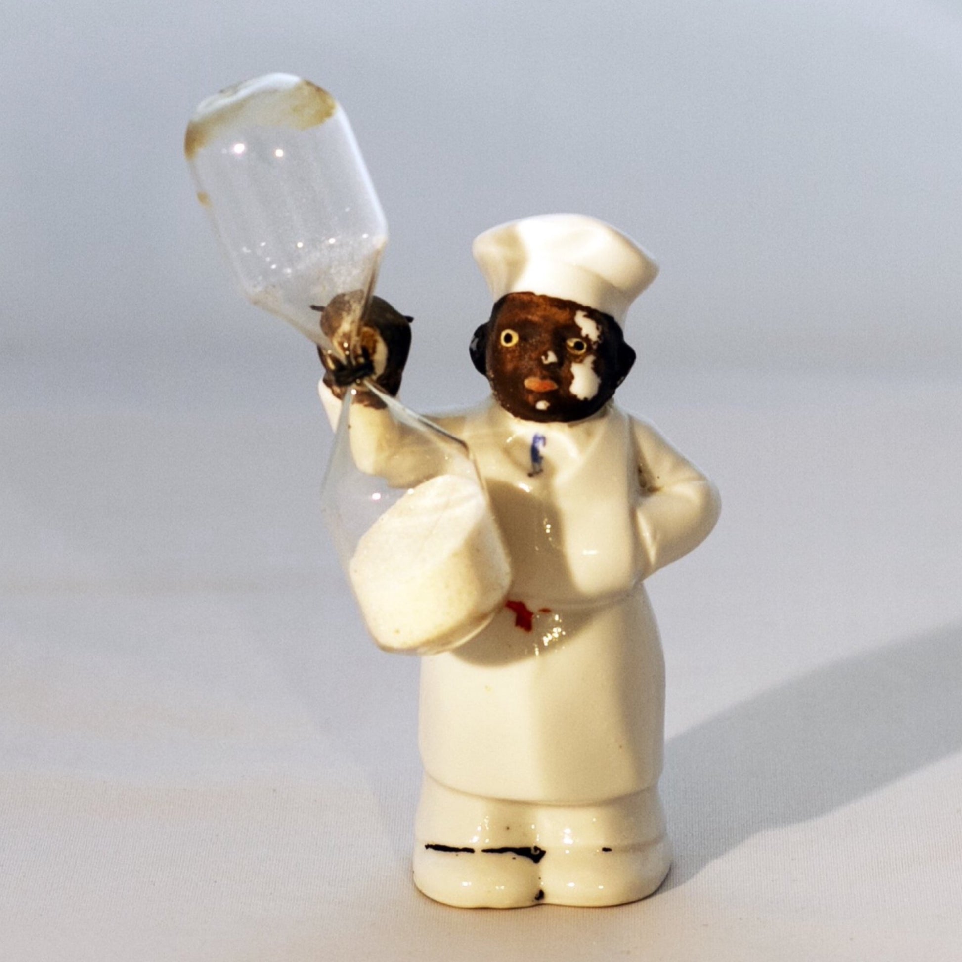 Rare Black Americana CERAMIC CHEF STANDING EGG TIMER Marked GERMANY Circa 1930s (1)