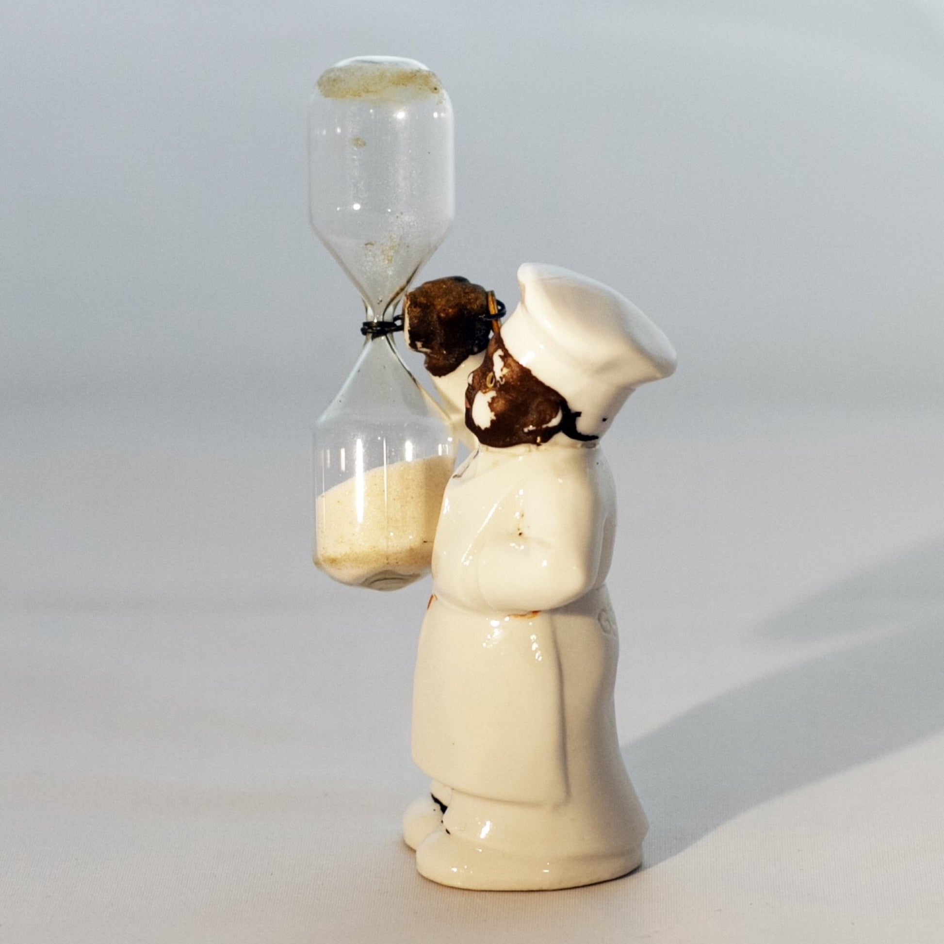 Rare Black Americana CERAMIC CHEF STANDING EGG TIMER Marked GERMANY Circa 1930s Side