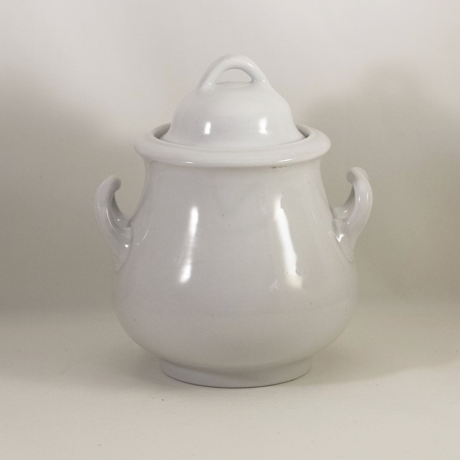 BURGESS & GODDARD Prince of Wales Covered Sugar Bowl Circa 1870s