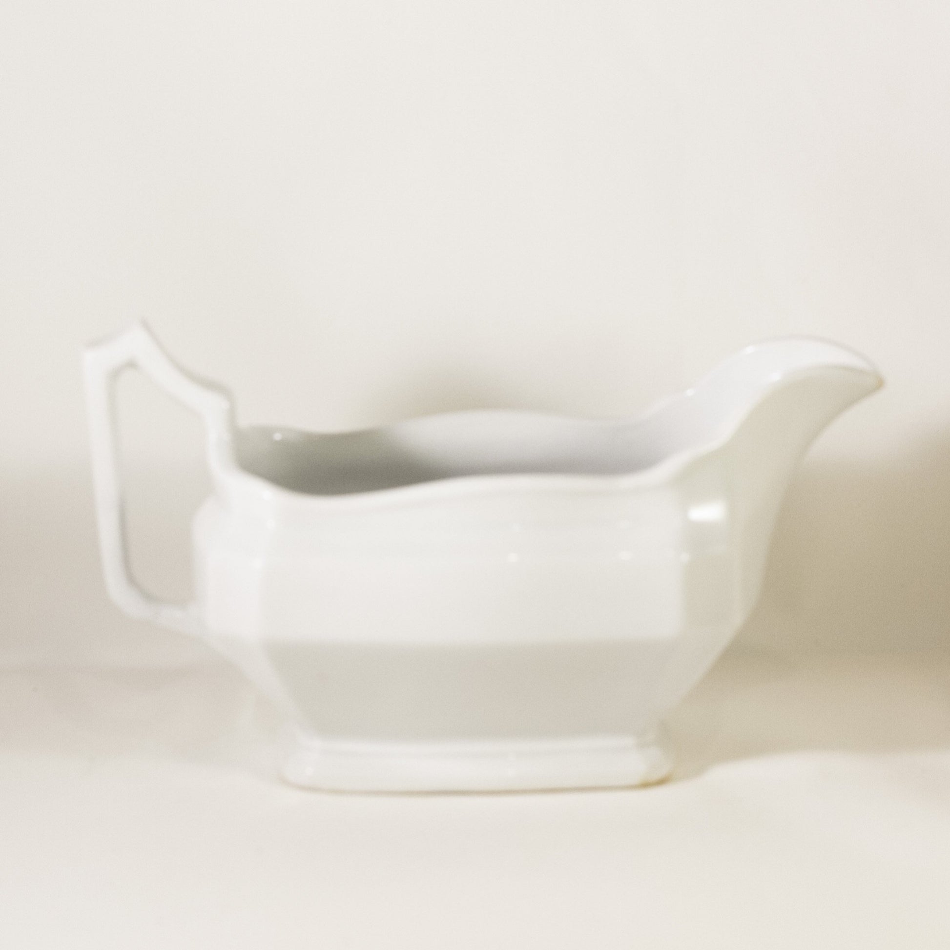 CLASSIC BLOCK OPTIC Antique Ironstone Sauce Boat by J & G Meakin Circa 1890 (1)