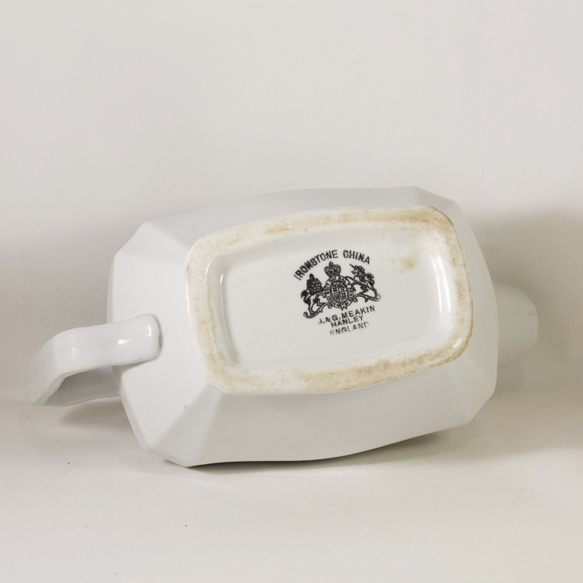 CLASSIC BLOCK OPTIC Antique Ironstone Sauce Boat by J & G Meakin Circa 1890 (4)