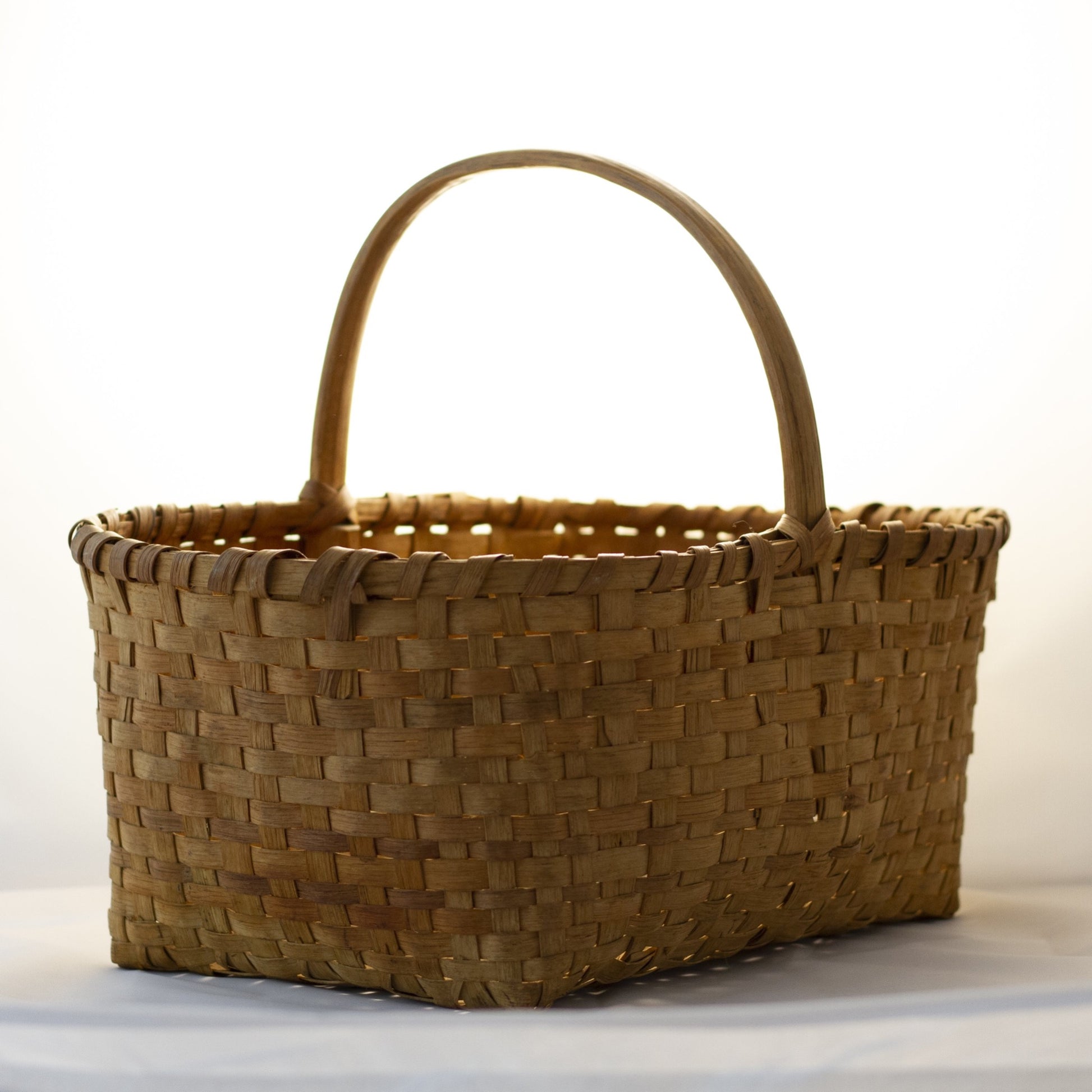 HICKORY HANDLE ANTIQUE HARVEST BASKET 18"
