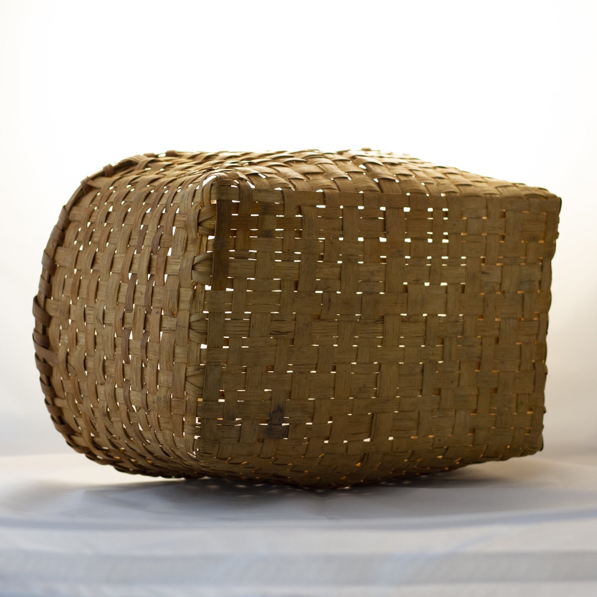 HICKORY HANDLE ANTIQUE HARVEST BASKET 18"