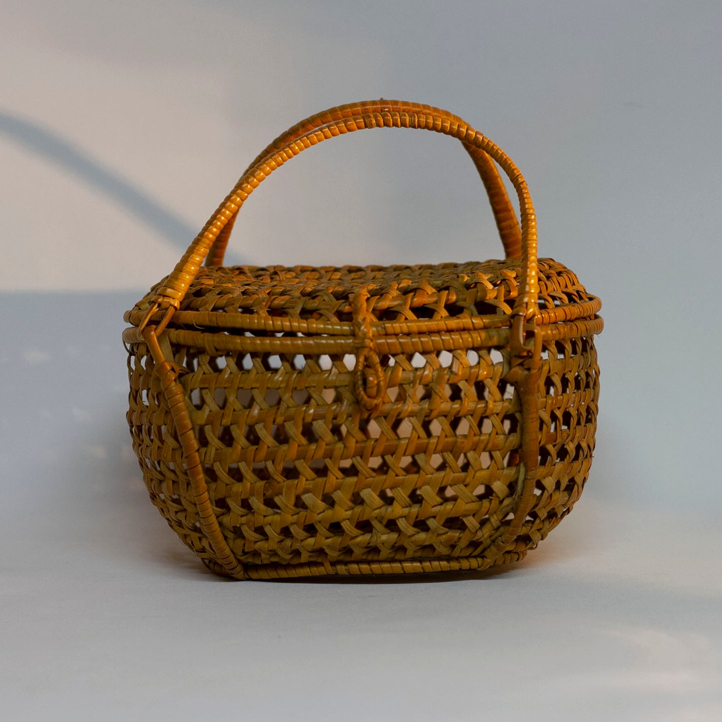 Vintage Wicker Rattan HANDLE PURSE Front