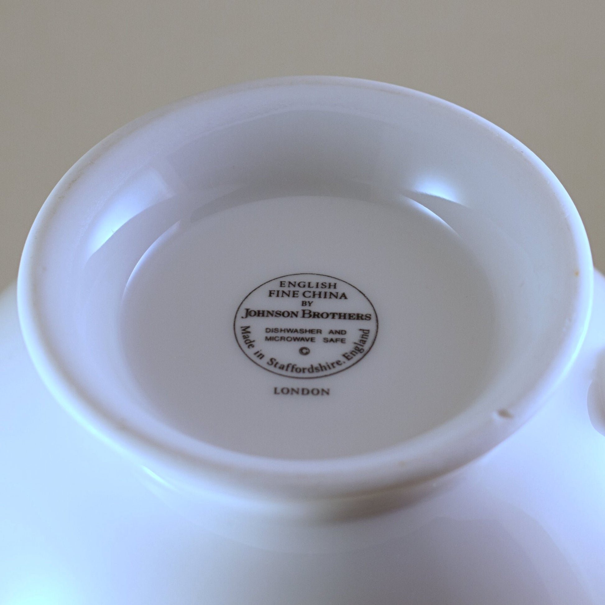 JOHNSON BROTHERS STAFFORDSHIRE English Fine China Three Piece Tea Set - London White Pattern