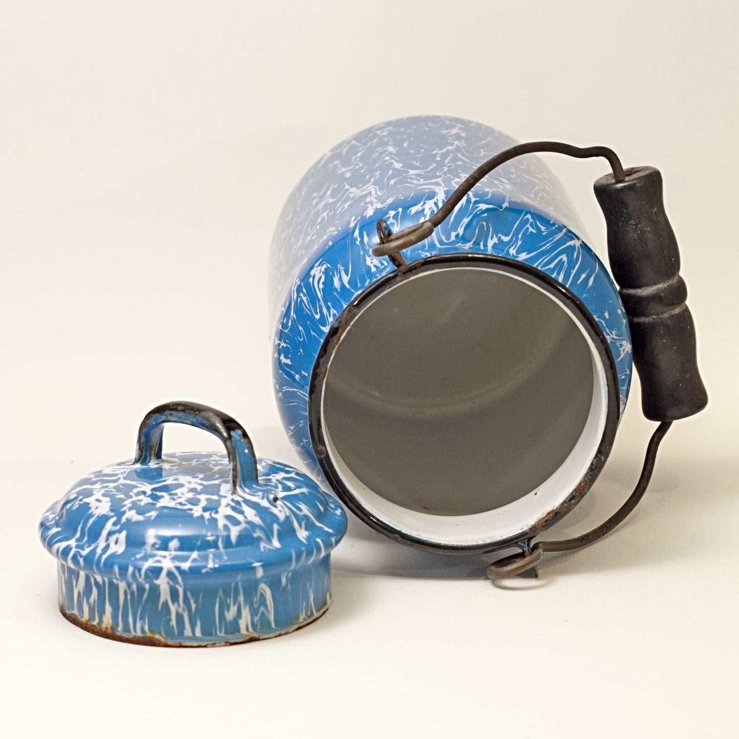 GRANITEWARE CREAM PAIL with Lid Blue and White Swirl Circa 1880 - 1920