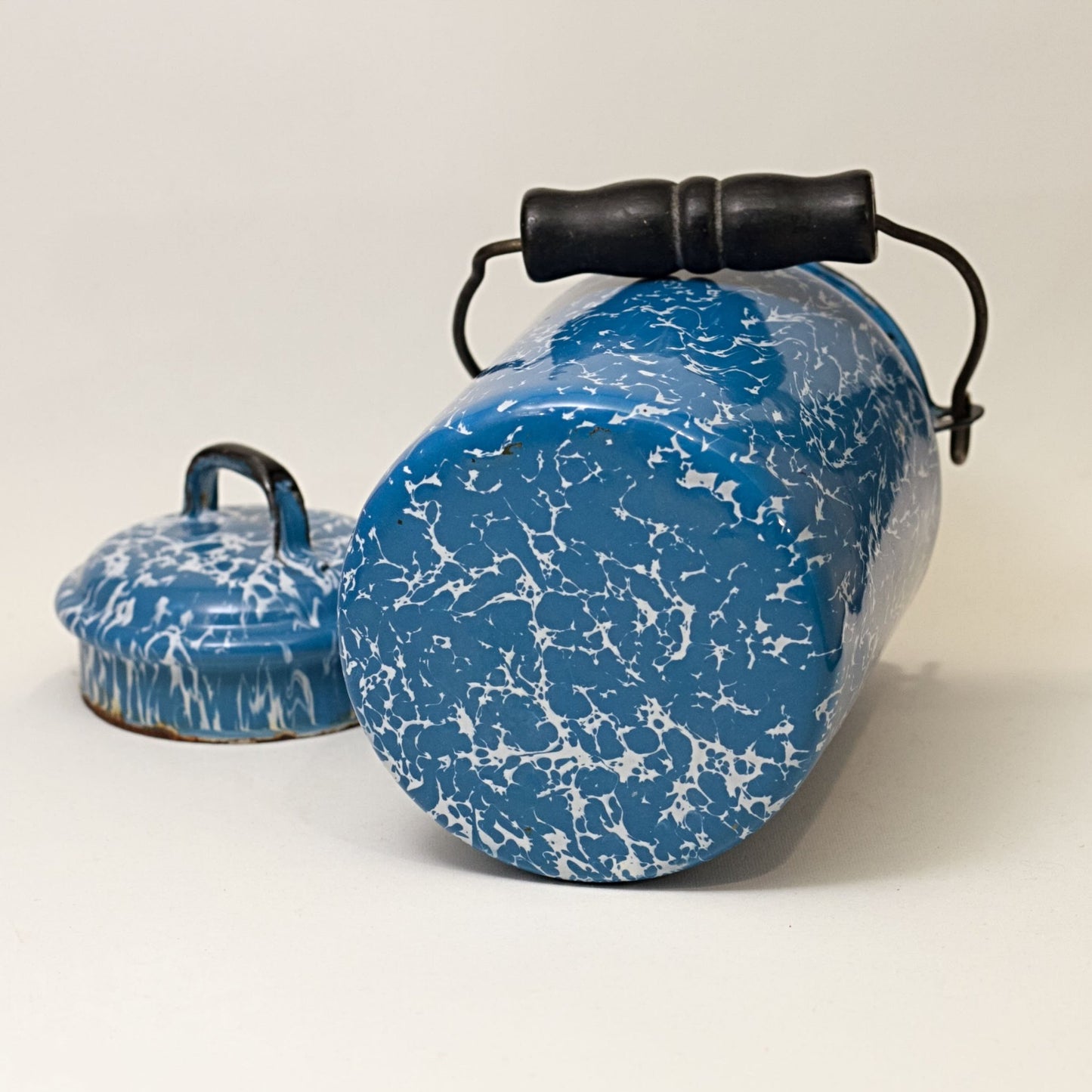 GRANITEWARE CREAM PAIL with Lid Blue and White Swirl Circa 1880 - 1920
