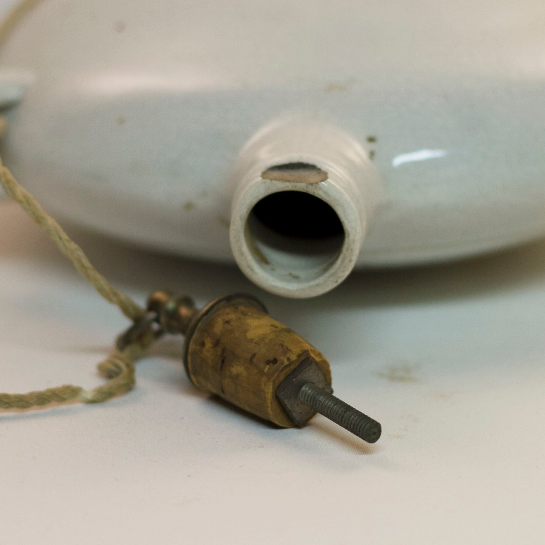GRAND ARMY OF THE REPUBLIC (G.A.R.) Civil War Veteran CERAMIC CANTEEN Circa Late 1800s Close Up Mouth