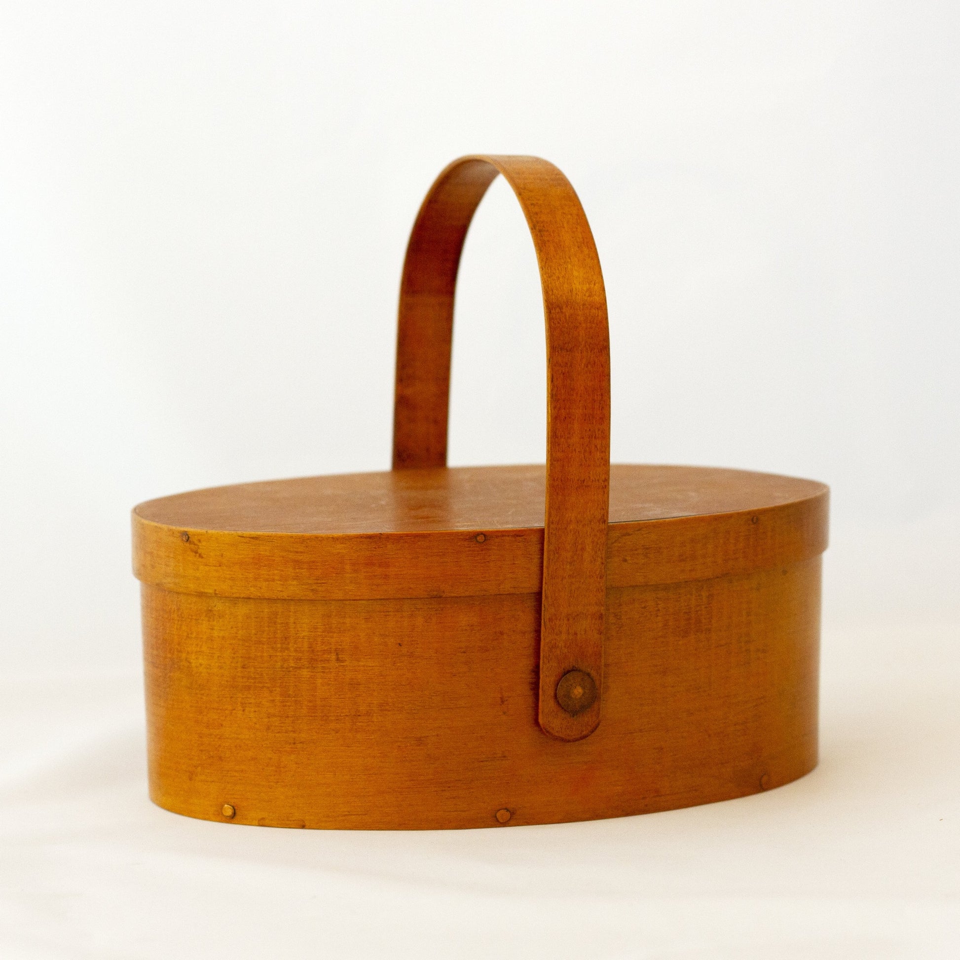 SHAKER-STYLE Swing Handle Carrier Oval Basket with Swallow Tail Joints