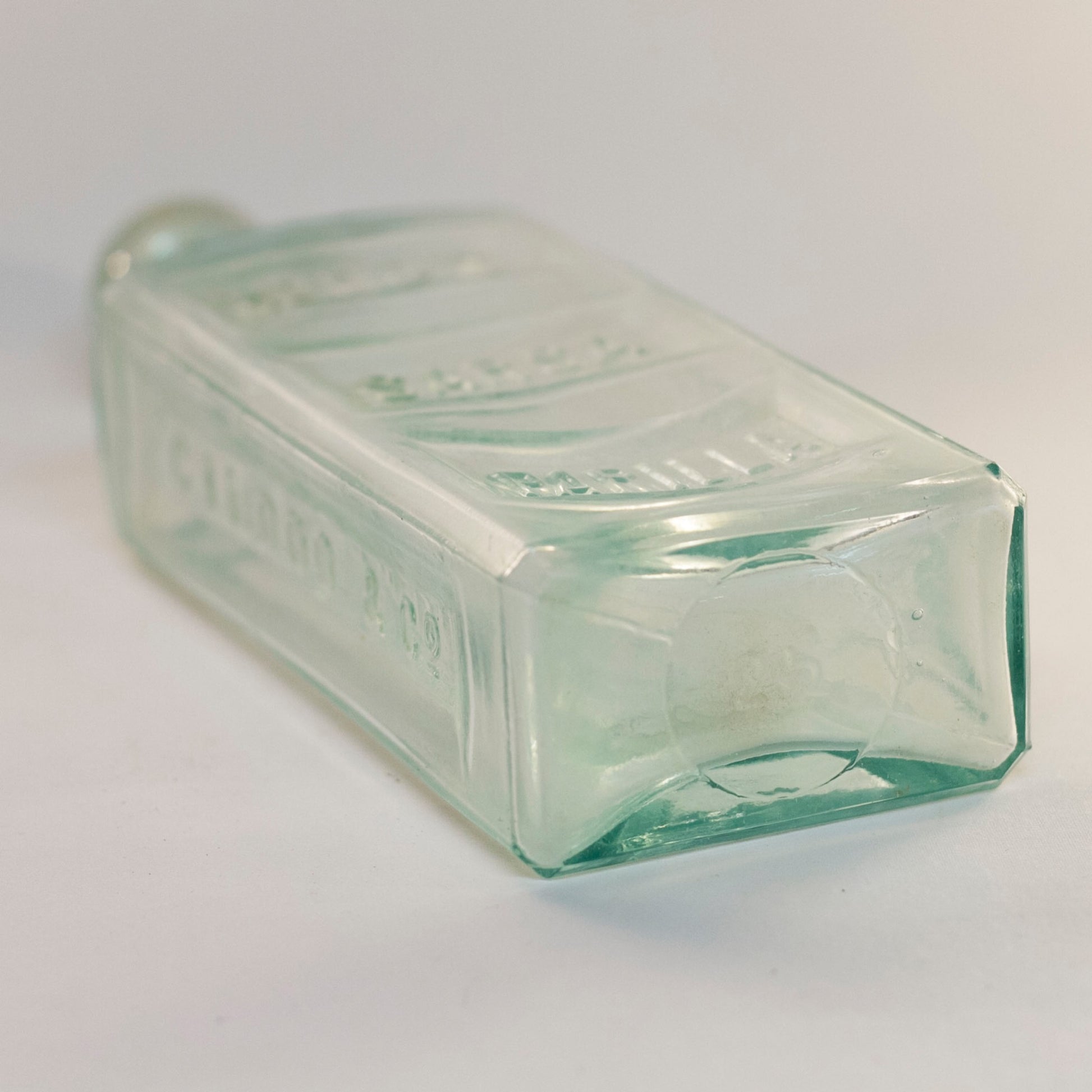 HOOD'S SARSAPARILLA APOTHECARIES Aqua Glass Bottle Lowell Massachusetts Circa 1878 - 1922