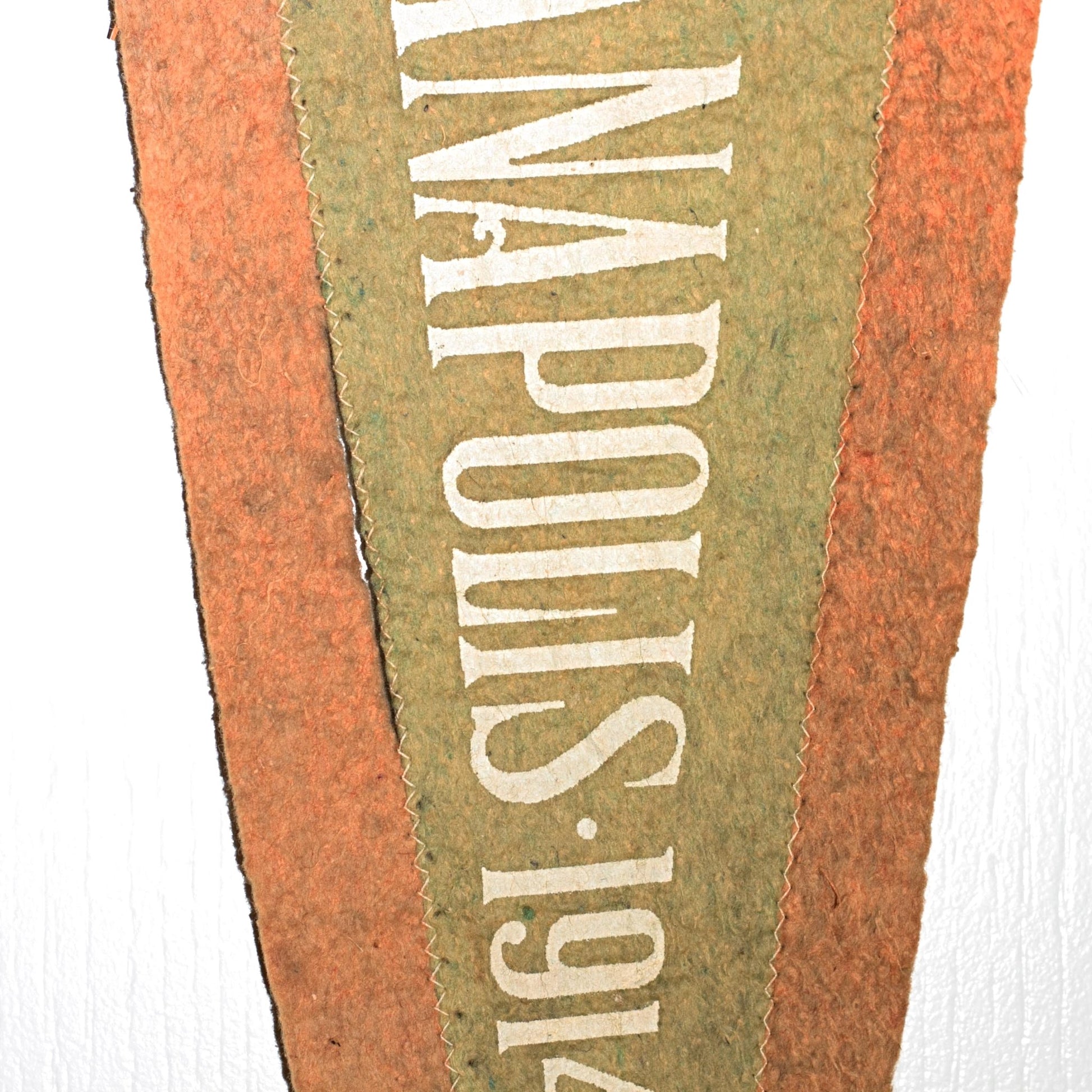 1914 INDIANAPOLIS 500 RACE PENNANT 500-Mile Auto Race Original Felt Flag Souvenir