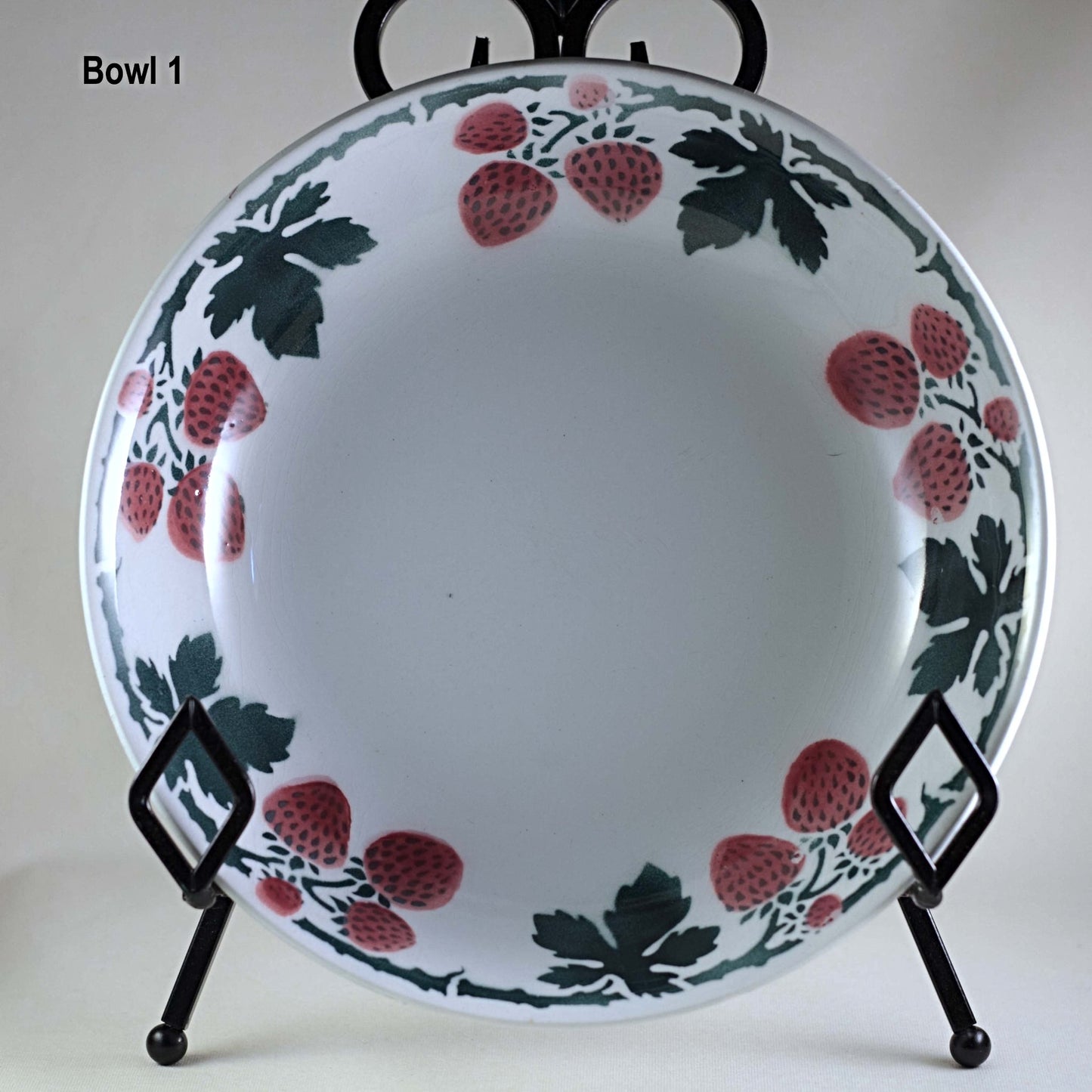 LUNÉVILLE FAIENCE SERVING BOWL SET Circa Late 19th/Early 20th Century Rare Strawberries Pattern