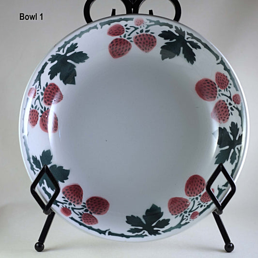 LUNÉVILLE FAIENCE SERVING BOWL SET Circa Late 19th/Early 20th Century Rare Strawberries Pattern