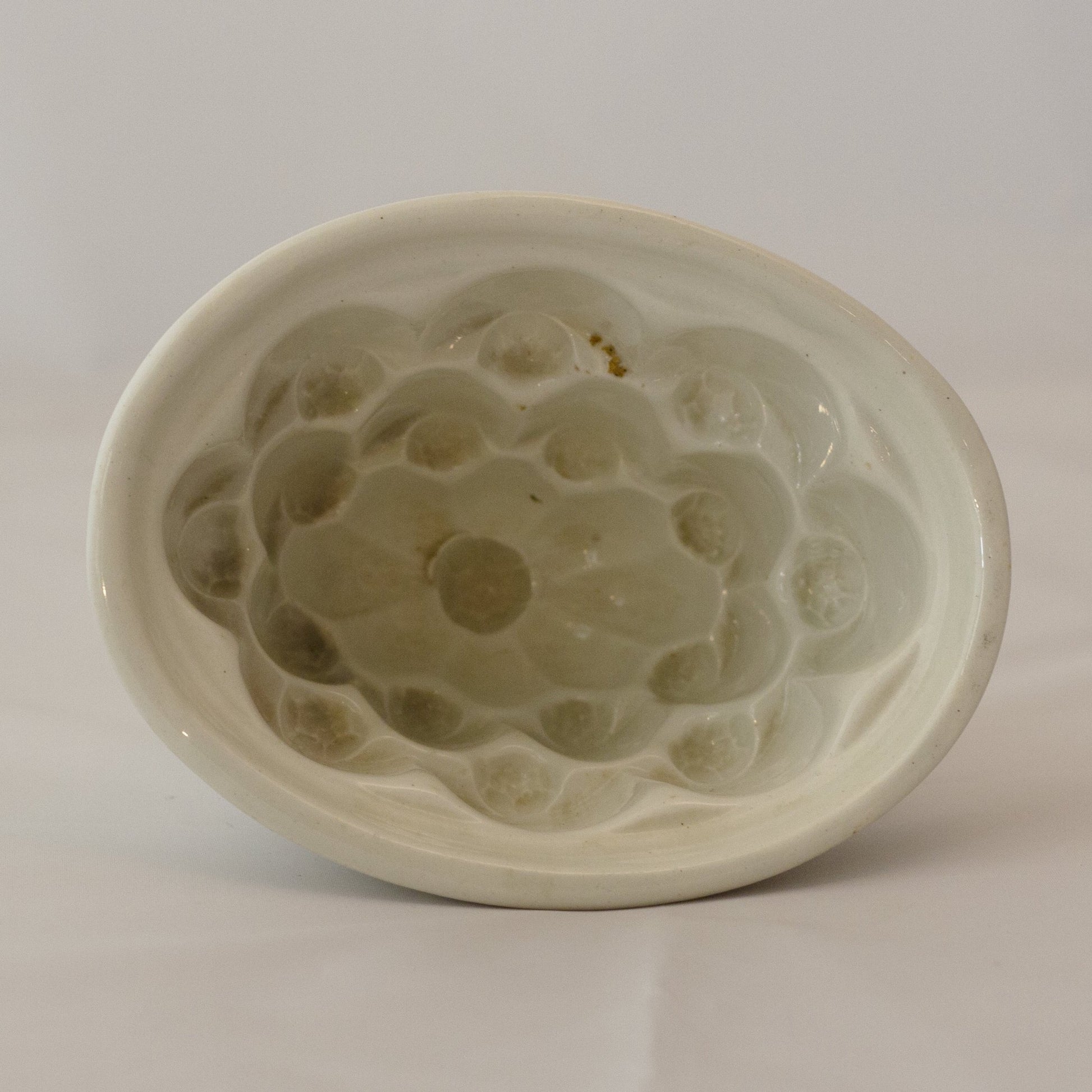 GOTHIC CATHEDRAL DESIGN Antique Ironstone Oval Mold Circa 19th Century (1)