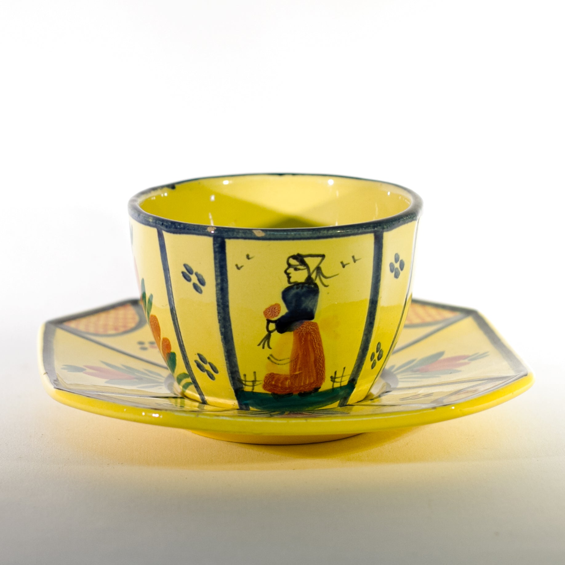 Hand Painted Faïence HB QUIMPER OCTAGONAL TEACUP & SAUCER Circa 1940 - 1960