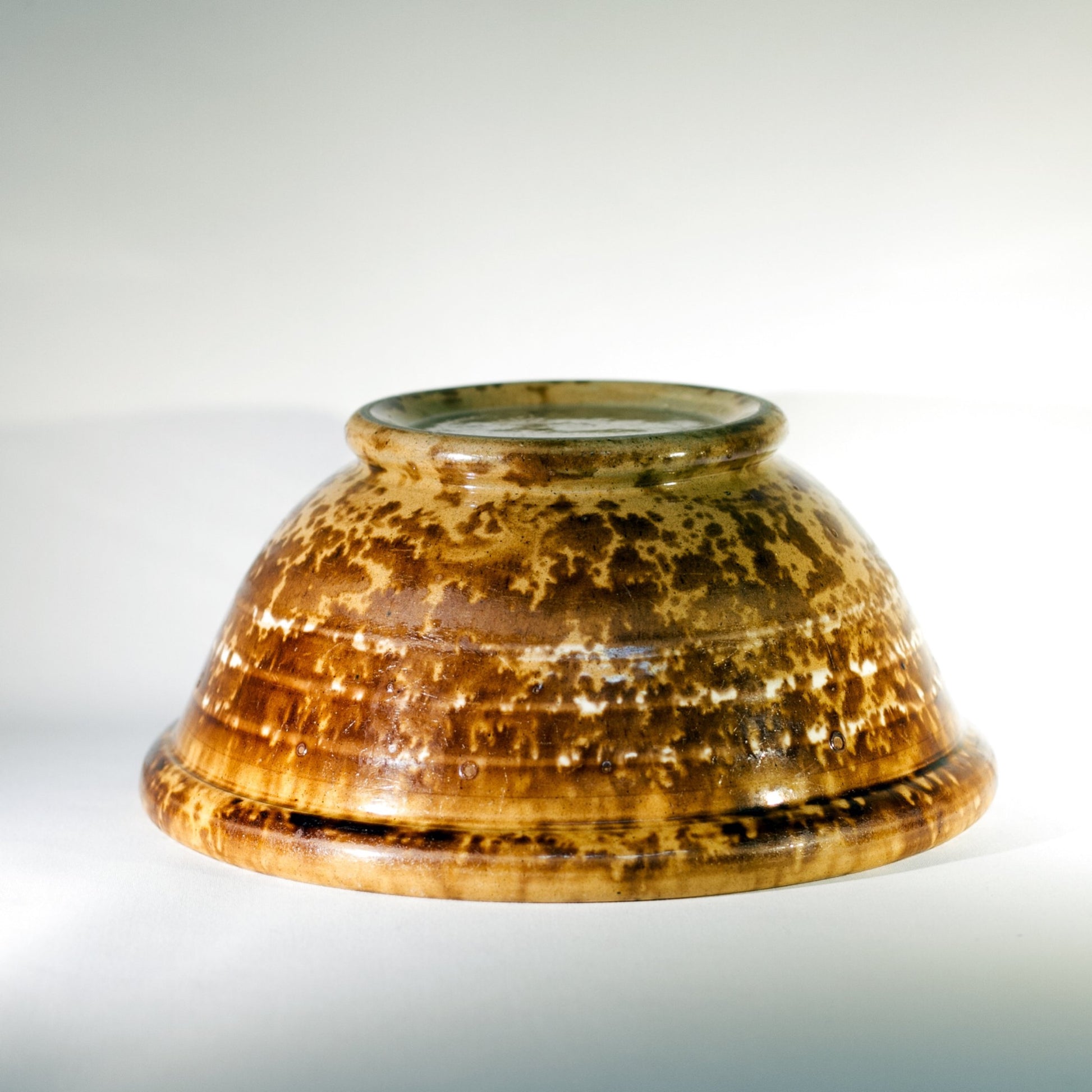 Antique SLIP BANDED AMERICAN ROCKINGHAM BOWL Circa 1880 - 1910