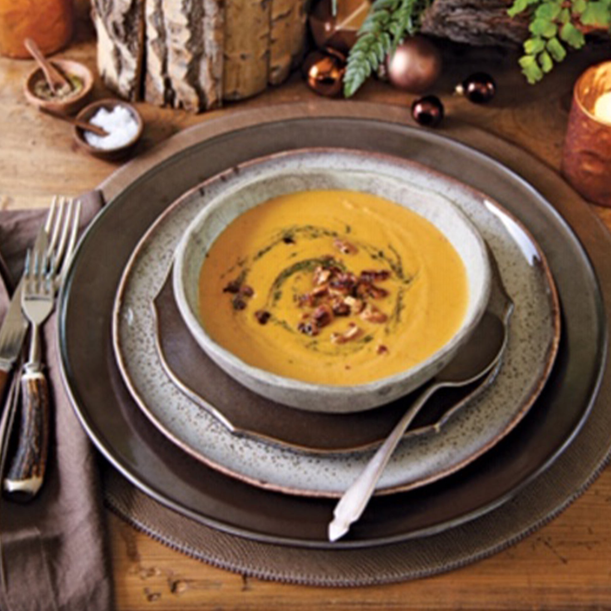 CHRISTMAS WITH SOUTHERN LIVING 2016: 50th Anniversary Complete Guide to Holiday Cooking and Decorating Squash Soup