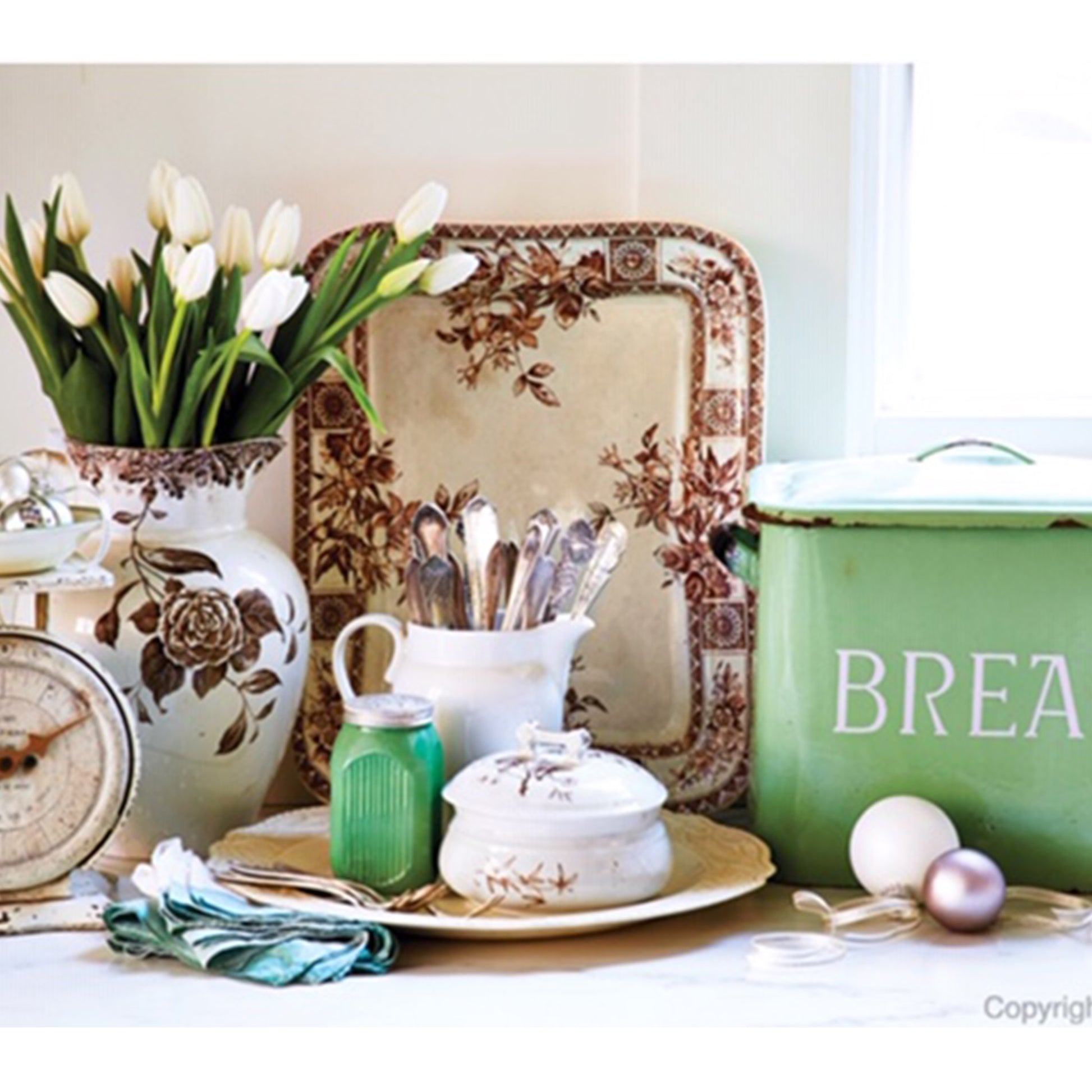 CHRISTMAS WITH SOUTHERN LIVING 2017: Inspired Ideas for Holiday Cooking and Decorating Ironstone
