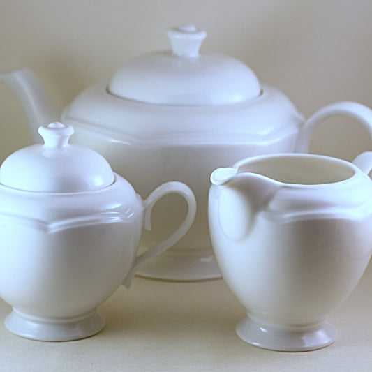 JOHNSON BROTHERS STAFFORDSHIRE English Fine China Three Piece Tea Set - London White Pattern