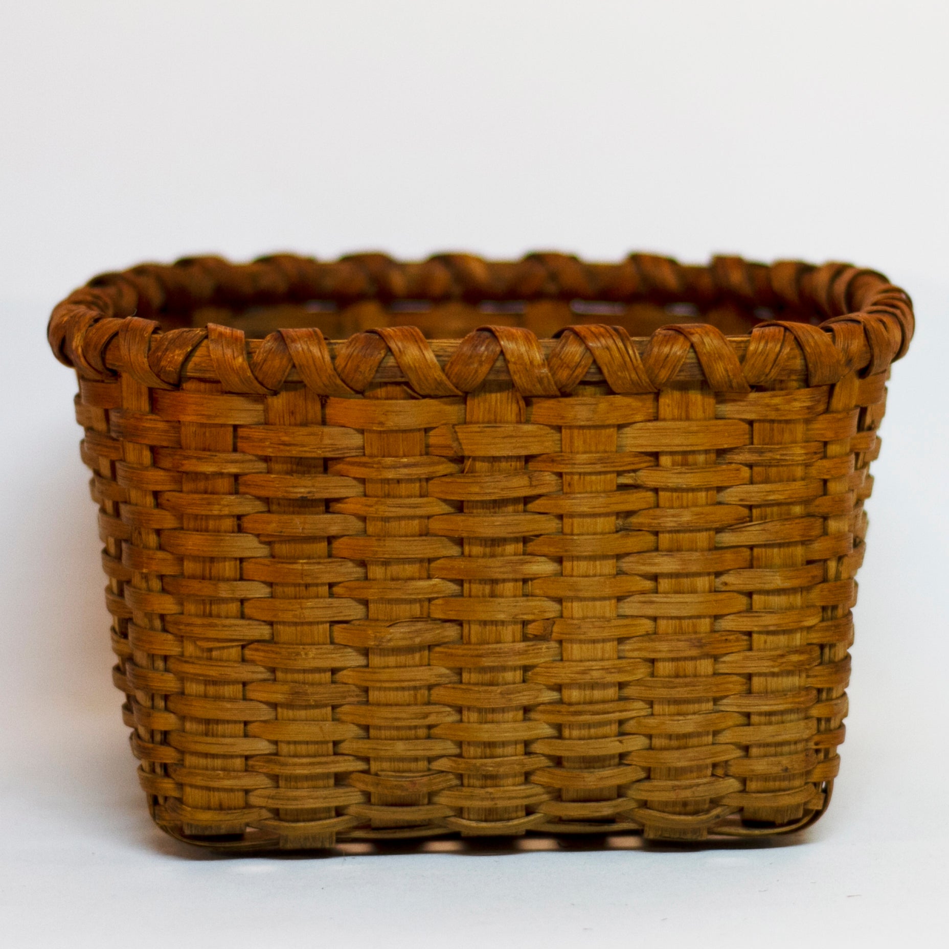 Charming ANTIQUE WOOD SPLINT WOVEN SQUARE 8" BASKET