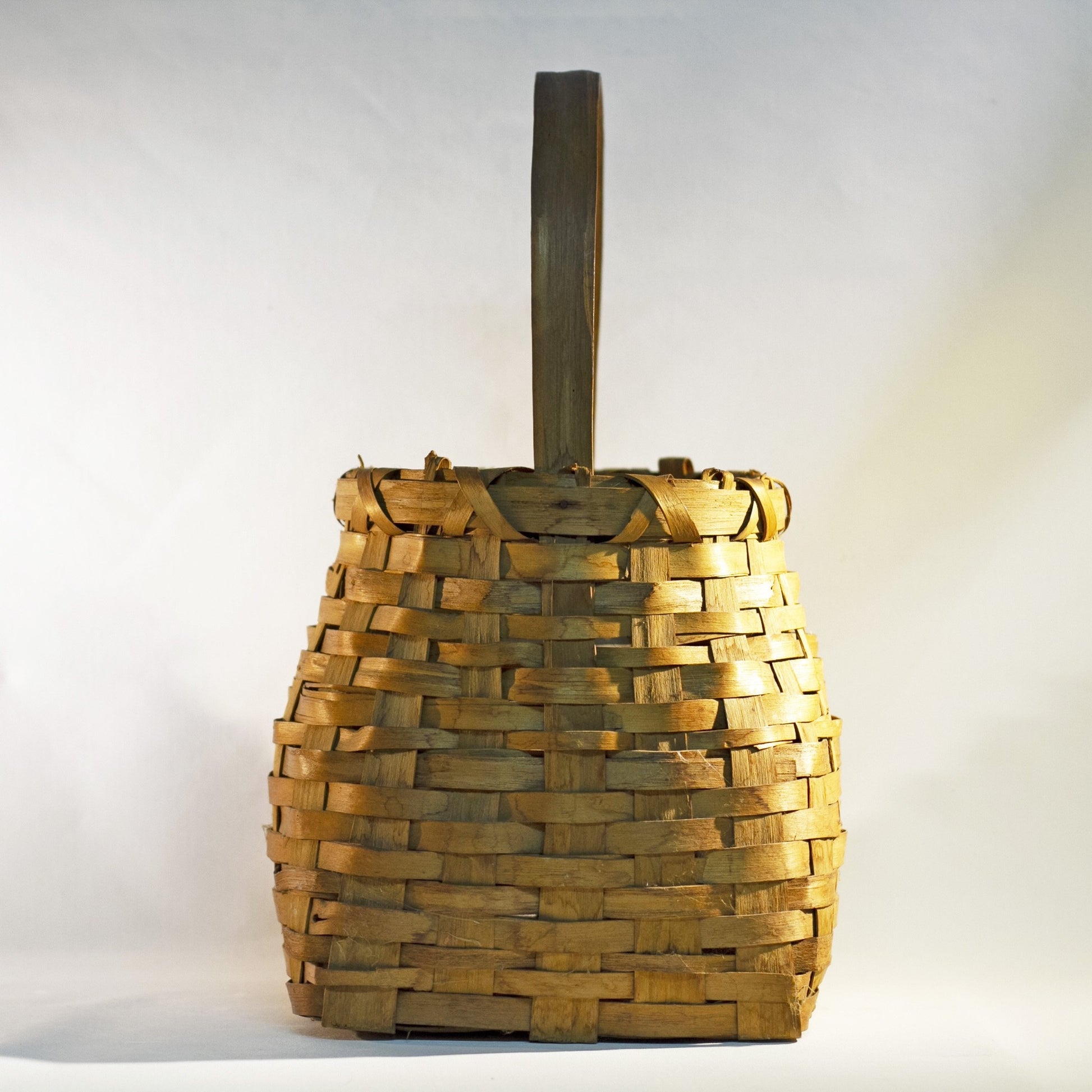 Antique HICKORY HANDLE TRAPEZOID Shaped Woven Basket 16"