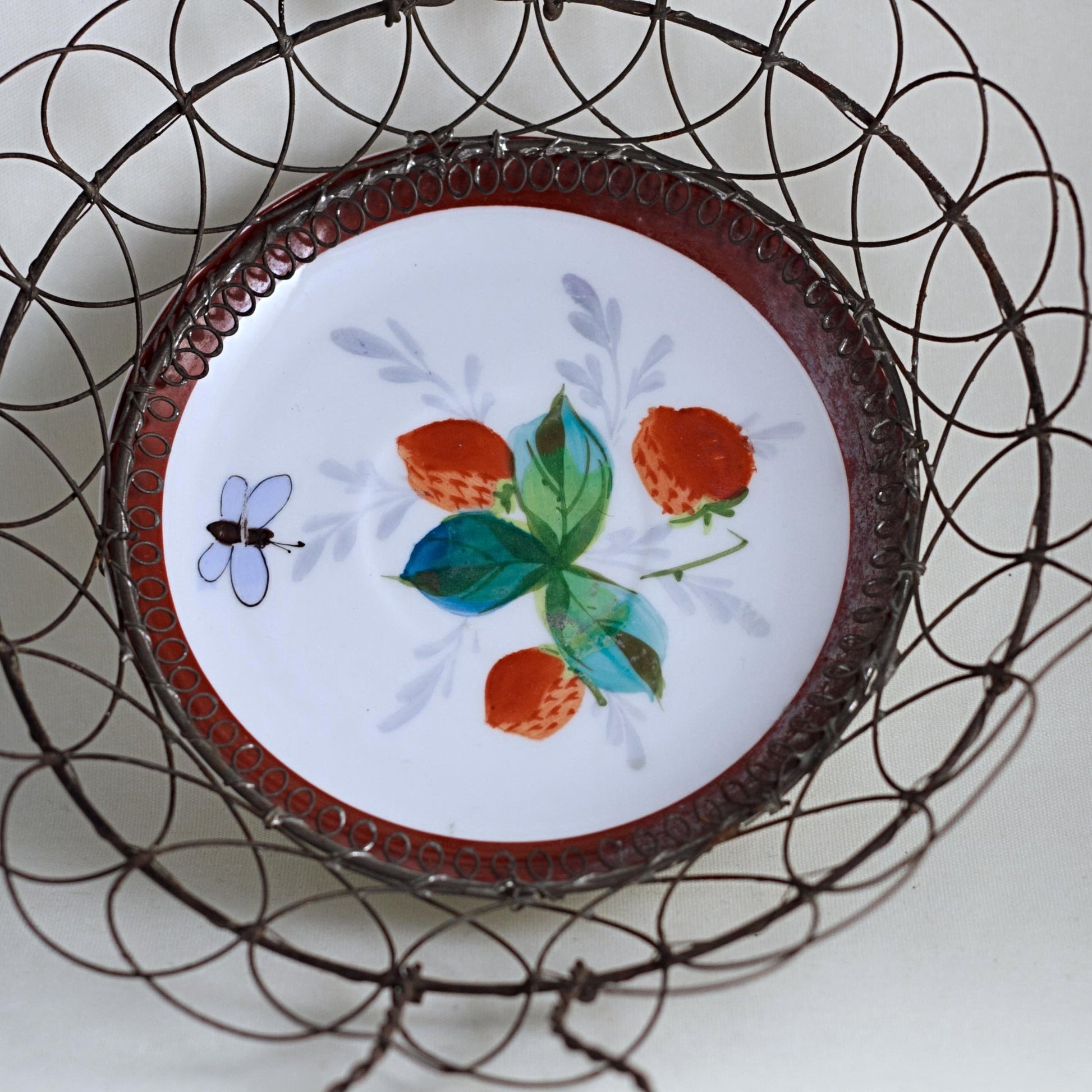 WIRE BUN BASKET with Heart Shaped Handles (6)