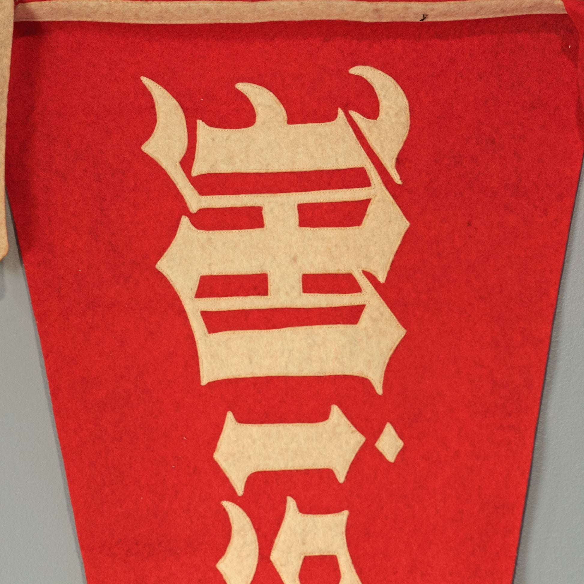 University of Wisconsin Antique College Sewn Letter Felt Flag Pennant Circa 1910