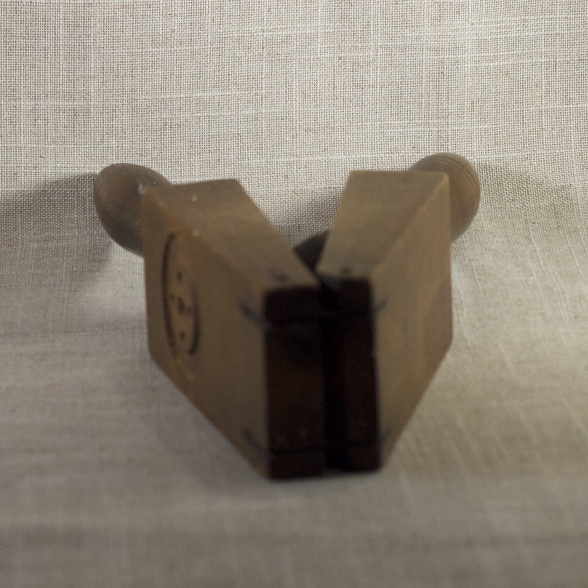 Primitive Antique WOODEN CITRUS SQUEEZER Circa 19th Century