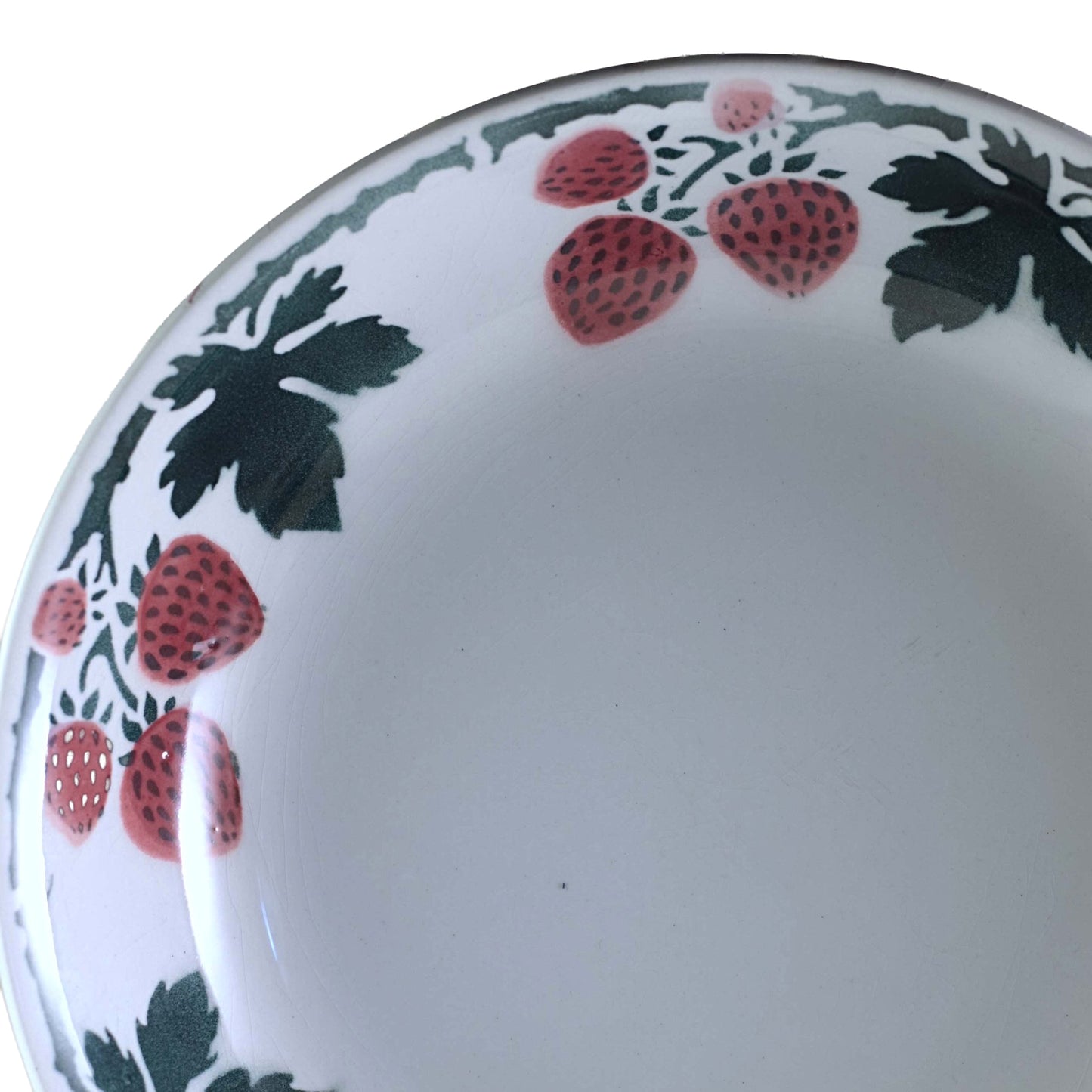 Antique Lunéville Faïence Strawberry Rimmed Soup Bowl | French Tin-Glazed Earthenware c.1900 EDGE CLOSEUP