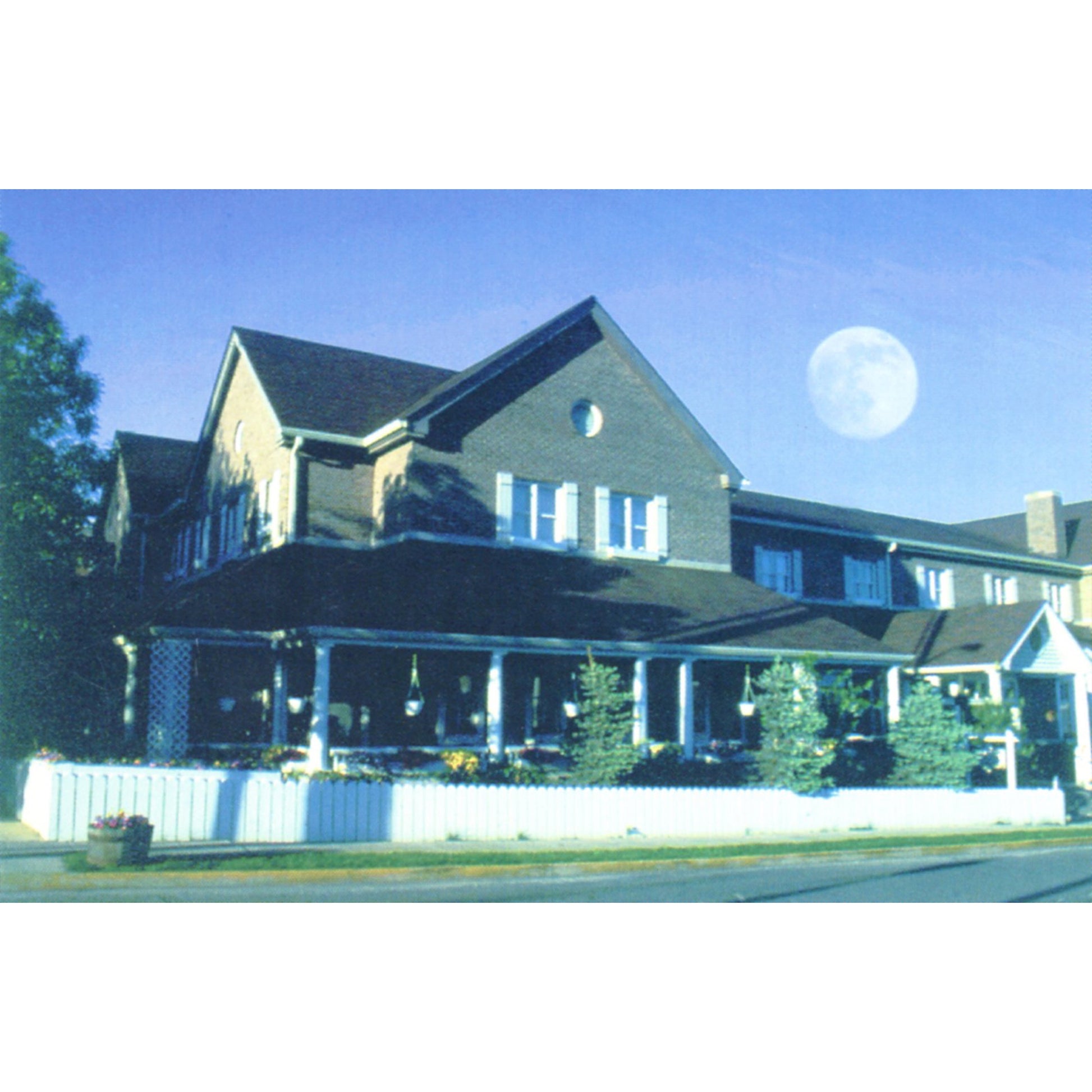 Walden Inn Greencastle Indiana Chrome Postcard
