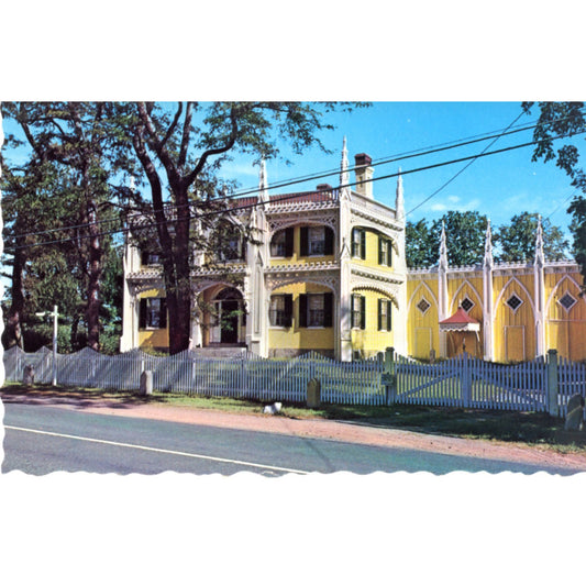 The Famous Wedding Cake House Kennebunk Maine | Vintage Chrome Postcard (Eastern Illustrating)