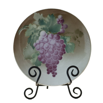 Assiette ancienne en faïence française K & G Lunéville décor raisins, signée Obert, vers 1900 (21,5 cm)