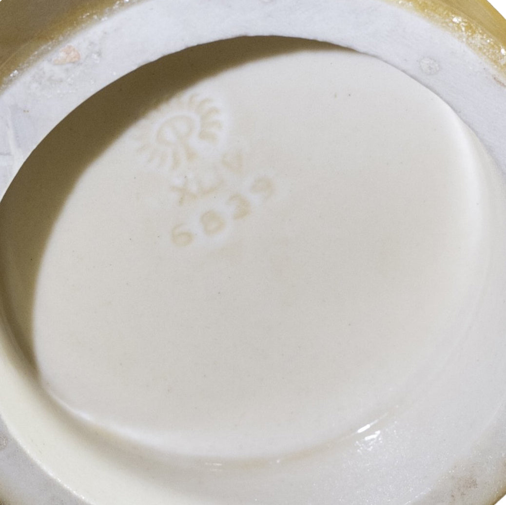 Rookwood Pottery Fan Vase #6839 – Incised Girl Portrait, Butterscotch Crackle Glaze, Cincinnati, 1944