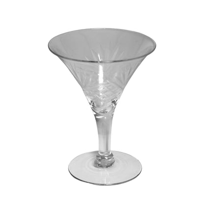 Set of 7 vintage Nachtmann Nierstein / Gorham Cherrywood cut crystal liquor cocktail glasses with fan and crosshatch design. Made in Germany. Criss cross pattern view.