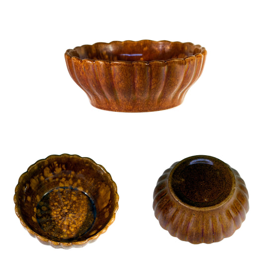 Antique Rockingham Small Ribbed Bowl with Scalloped 1800s