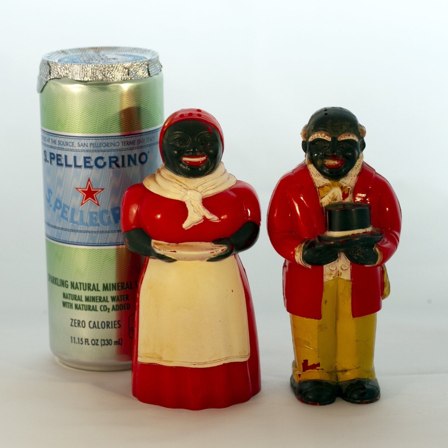 Black Americana Molded Hard Plastic 1940s JEMIMA & MOSE SHAKERS 5” Made by F & F Mold and Die Works