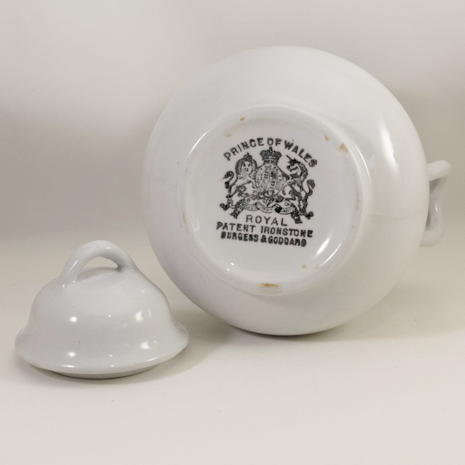 BURGESS & GODDARD Prince of Wales Covered Sugar Bowl Circa 1870s