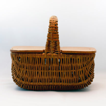 Natural RATTAN WICKER BASKET PURSE WITH HINGED WOOD LID Circa 1970s