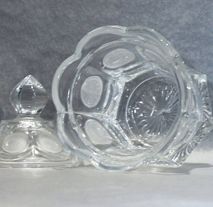 BONBONNIÈRE EN VERRE MOTIF « COIN » Circa 1958 - 1981