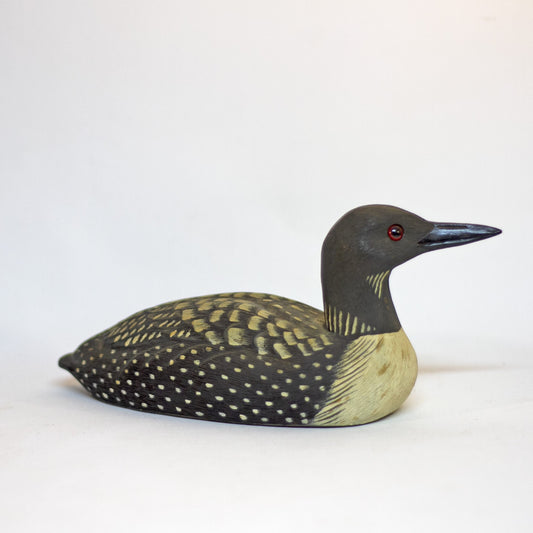 Vintage Hand Painted JOE REVELLO COMMON LOON DECOY #7343 Signed by Artist
