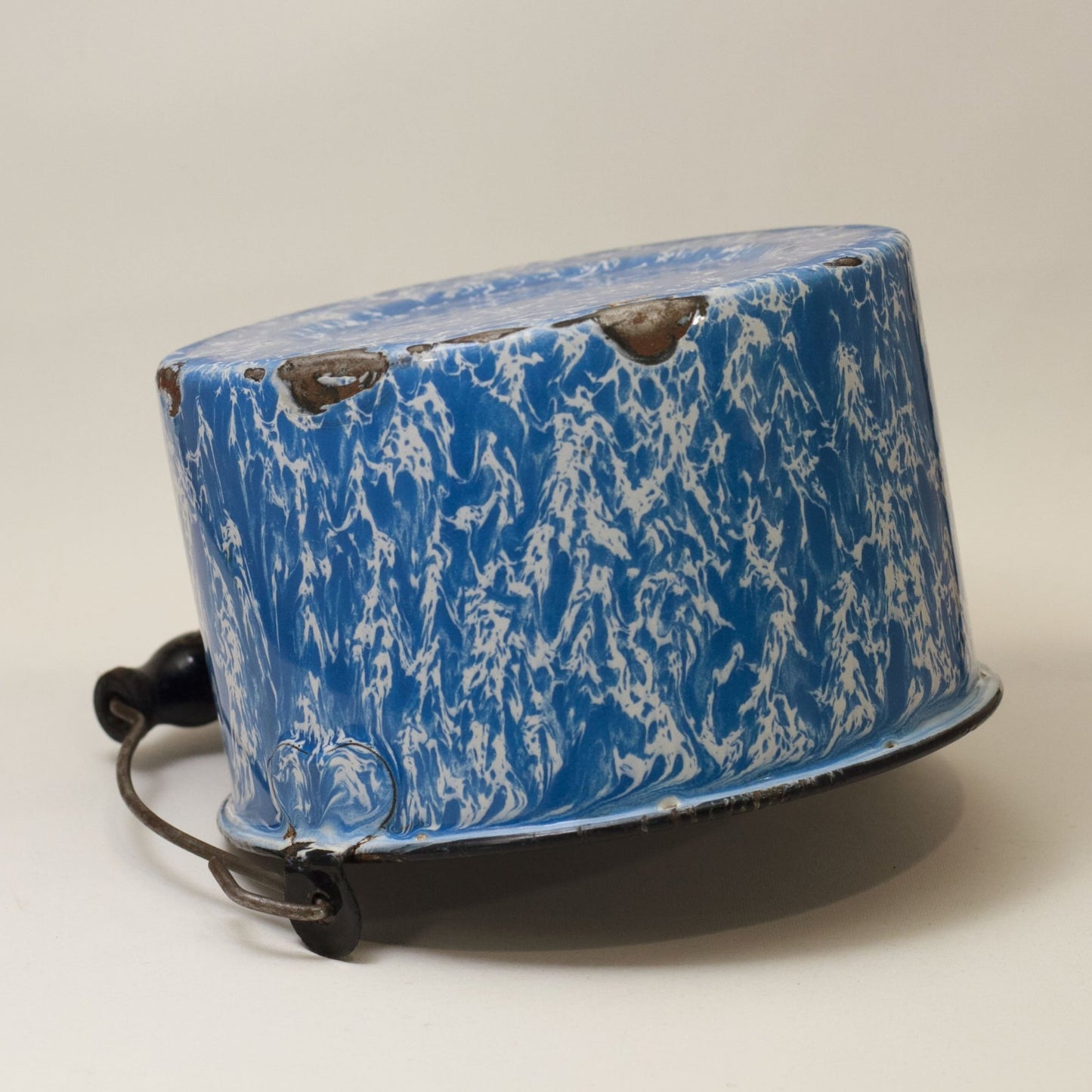 GRANITEWARE WATER PAIL with Lid Blue and White Swirl Circa 1880 - 1920