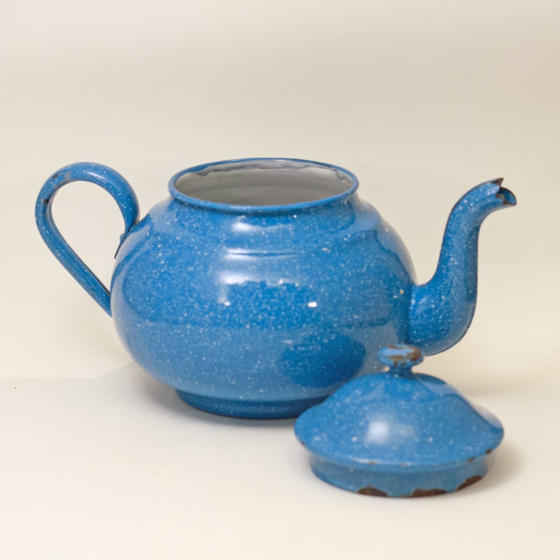GRANITEWARE TEA KETTLE Blue and White Speckled Early 20th Century