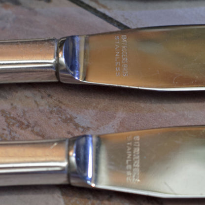 LOVELACE MODERN GRILLE KNIVES by 1847 Rogers Brothers Set of Six (6)